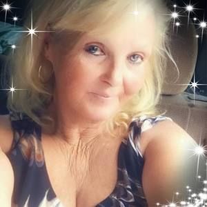 Meet your Posher, Genia